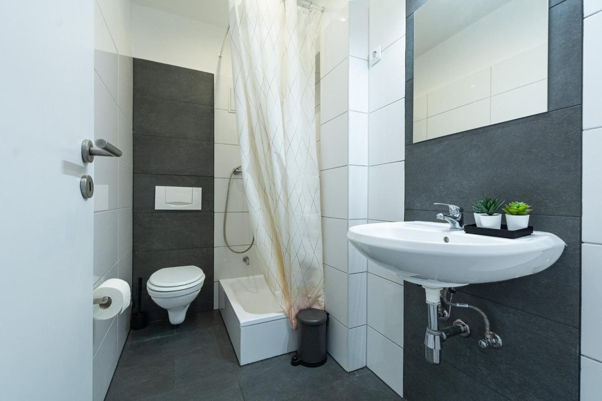 T&K Apartments - Apartments 20 Min To Messe Dus Krefeld Eksteriør bilde